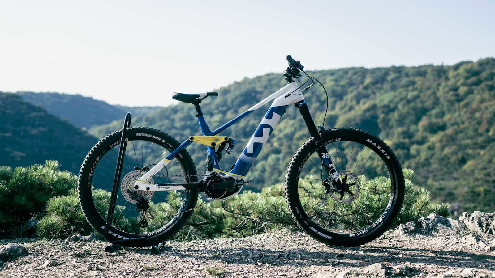 Das Husqvarna Hardcross 8 ist das perfekte E-MTB-Enduro für alle Biker, die die Herausforderung lieben.