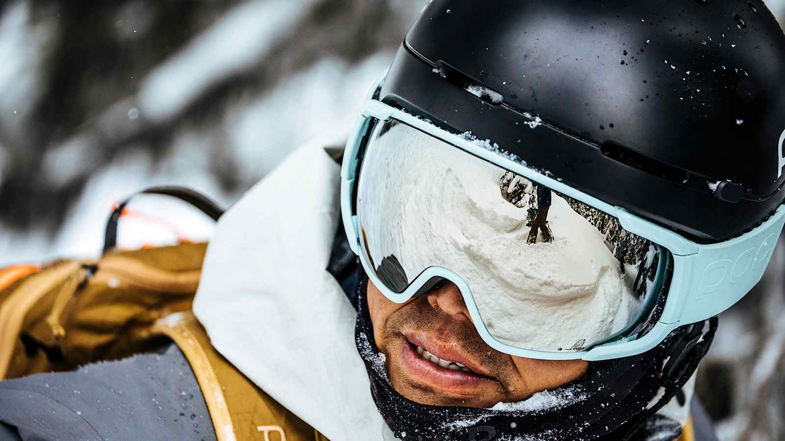 Die POC Zonula Clarity Skibrille punktet durch ihr riesiges Sichtfeld, das nachhaltige Rahmenmaterial und den leichten Scheibenwechsel.