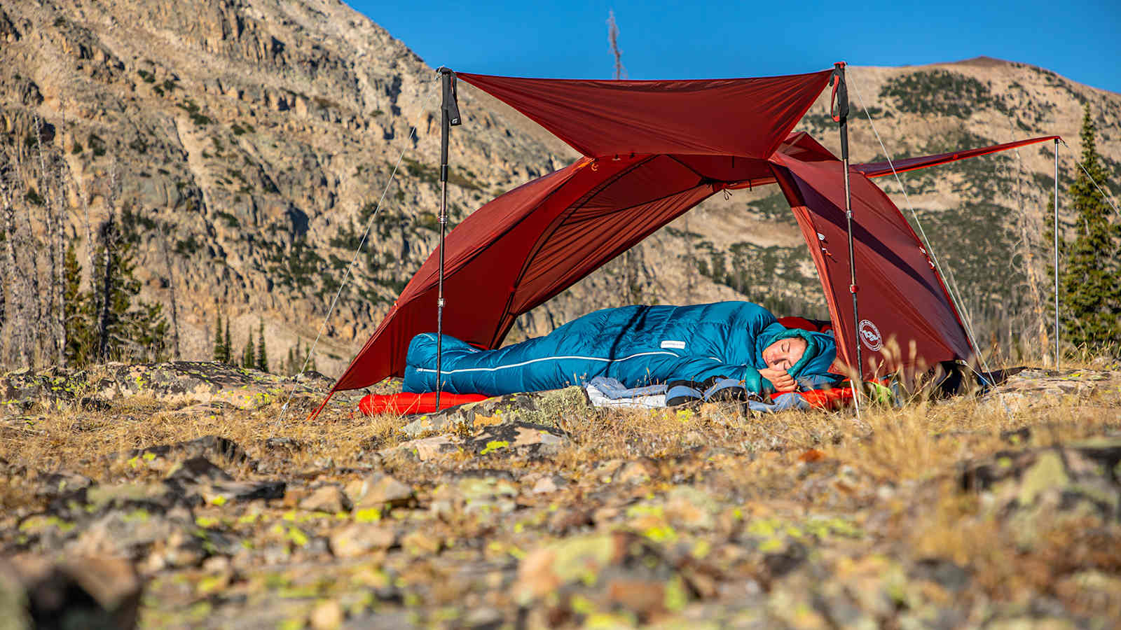 Der neue Schlafsack Sidewinder Camp ist der ideale Weggefährte.