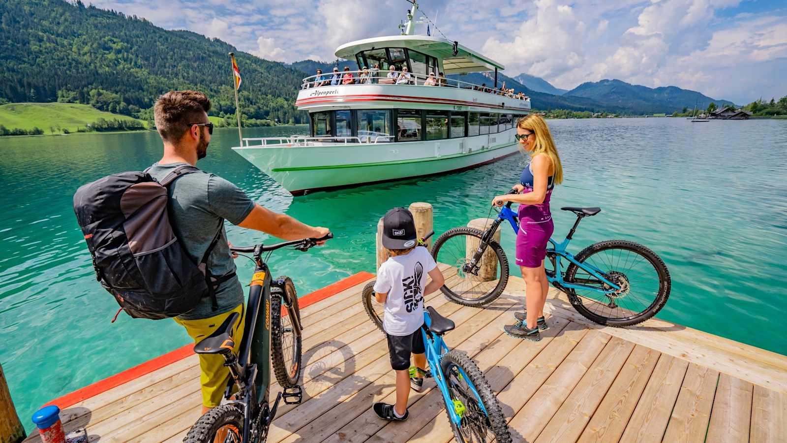 Viele Wander- und Biketouren lassen sich sehr gut mit der Weissensee-Schifffahrt kombinieren.