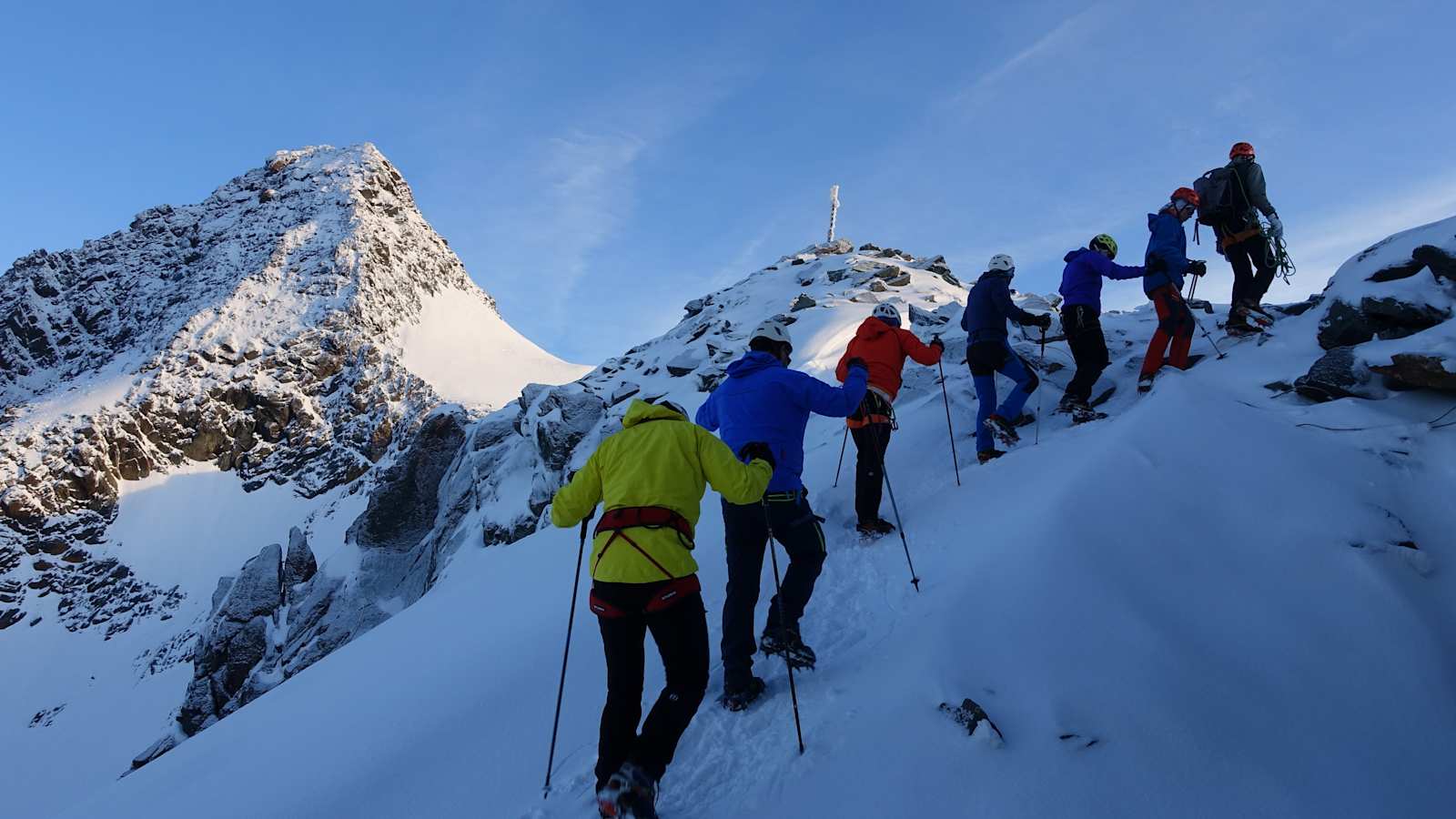 Im Gänsemarsch unterwegs zum Gipfel des Großglockner (3.789 m)