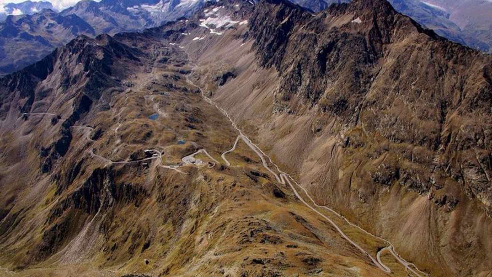 Die etlichen Straßen und Trails in den Bergen gab es vor 60 Jahren so noch nicht