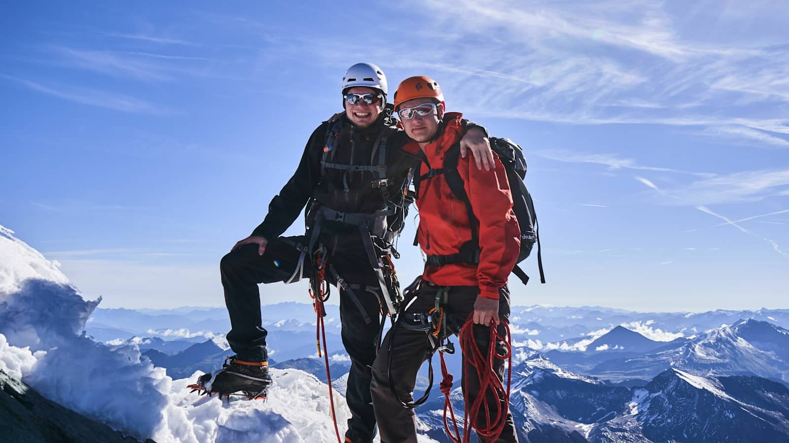 Geschafft: nach 2 Stunden stehen wir auf dem höchsten Berg Österreichs. Den Großglockner. 