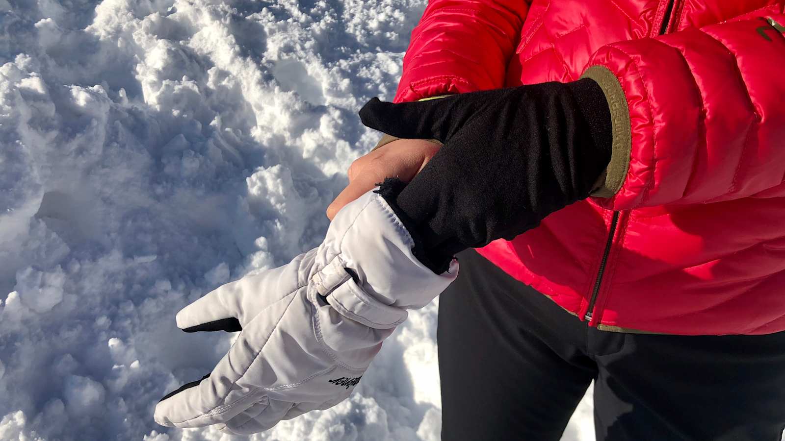 Warme Hände garantiert mit dem dünnen Merino von Röckl. (Foto: Angela Faber)