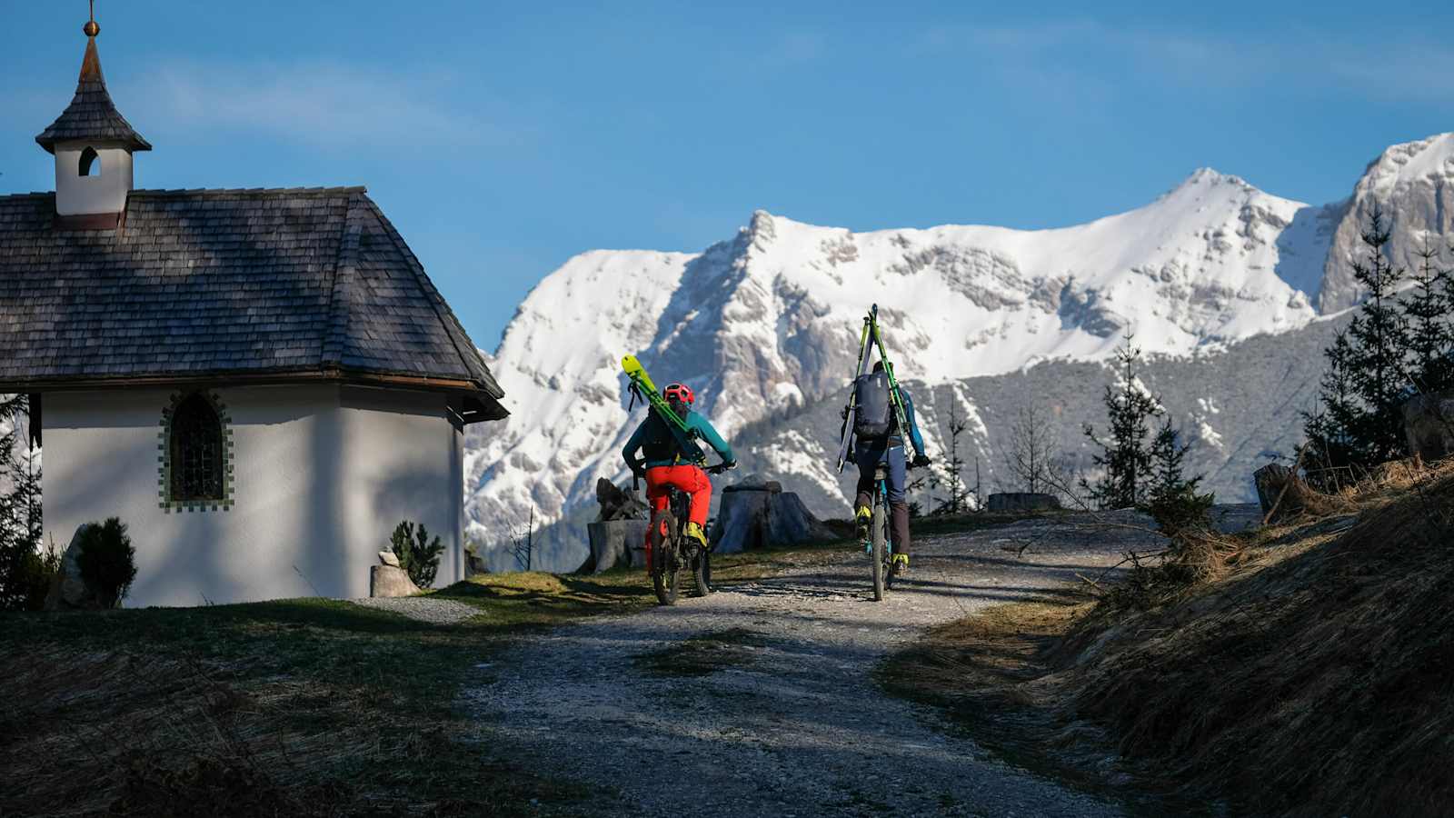 Bewirb dich für die verantwortungsvolle Skitour auf den Dachstein