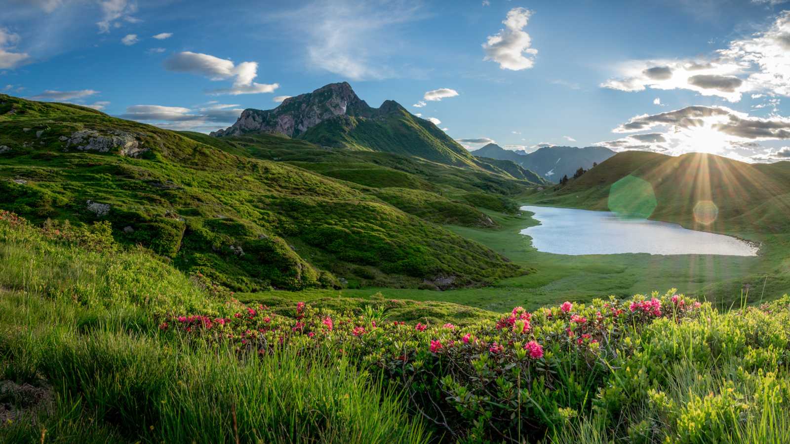 Der Zollnersee ist eingebettet in die wunderschöne Naturlandschaft der Karnischen Alpen. 