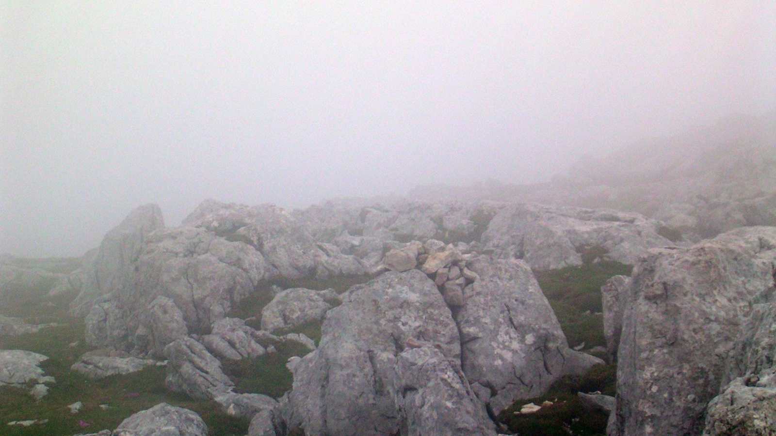 Bei Nebel ist die Orientierung schwierig – entsprechend langsamer wird man unterwegs sein. 