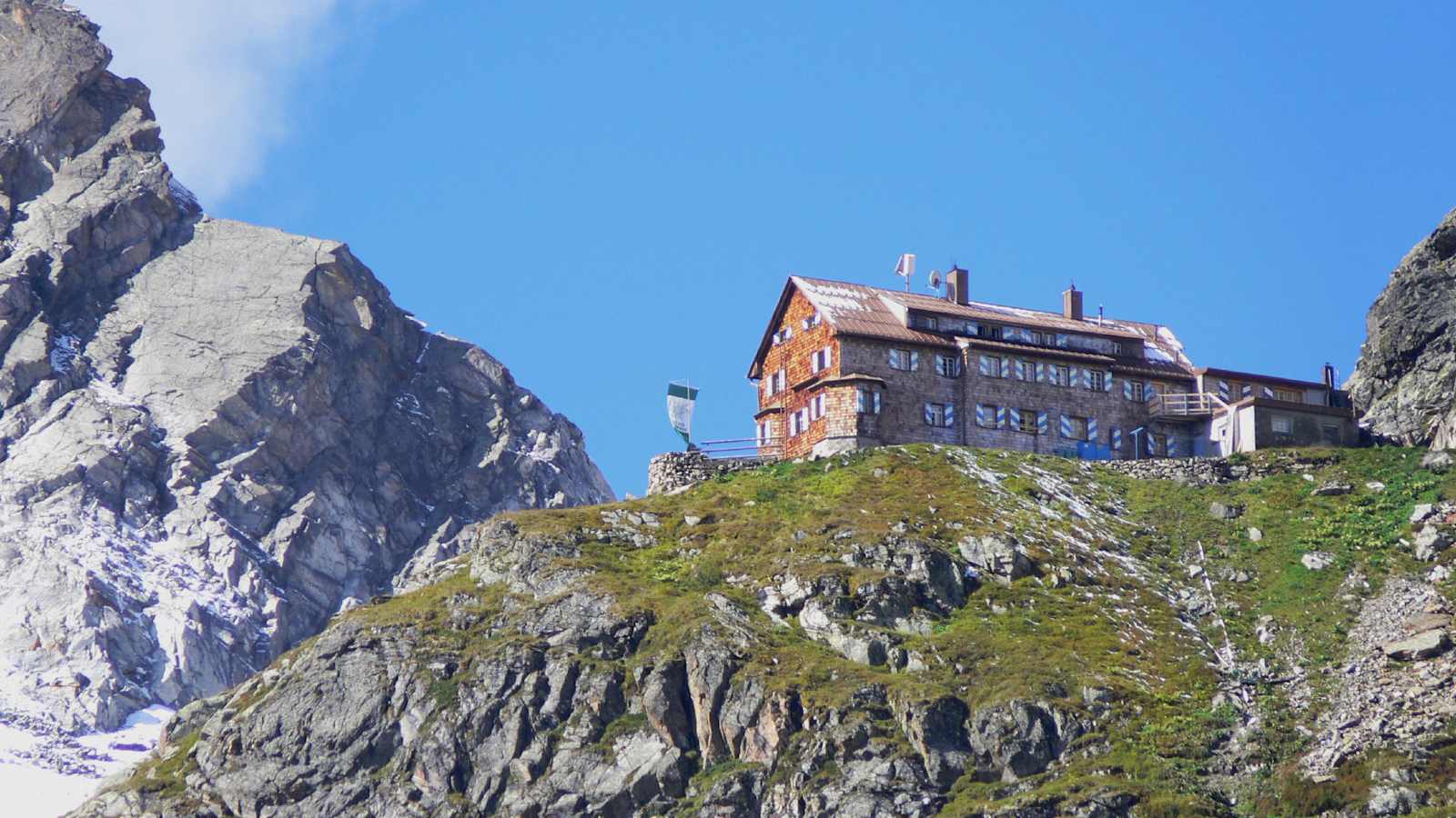 Die Saarbrücker Hütte (2.538 m)