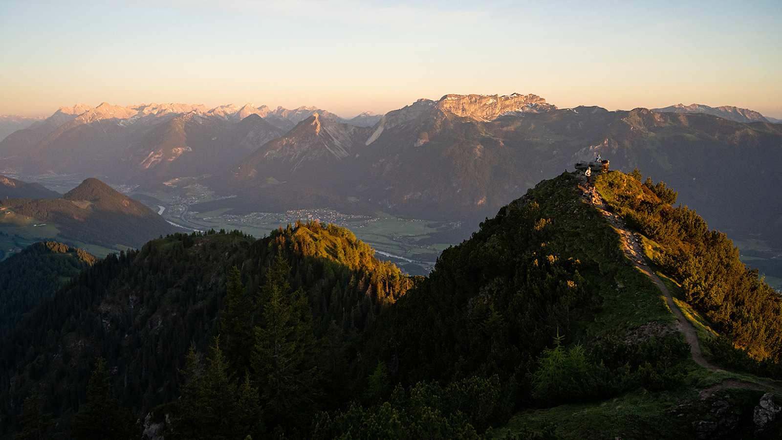 Sonnenaufgang am Gratlspitz im Alpbachtal