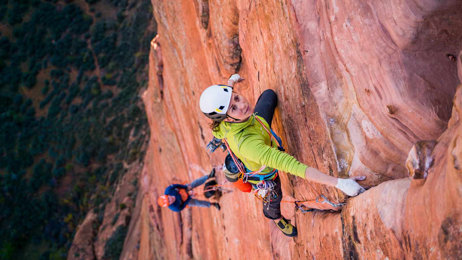 Extremsportlerin Steph Davis beim Klettern in Utah