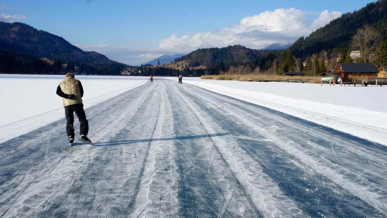 Am Weißensee kann man in aller Ruhe und vor allem in freier Natur gemütliche Runden ziehen