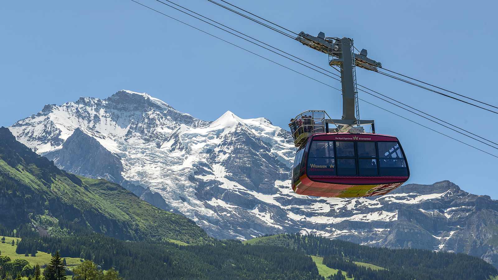 Die „königliche“ Luftseilbahnfahrt von Wengen auf den Männlichen dauert lediglich sechs Minuten.