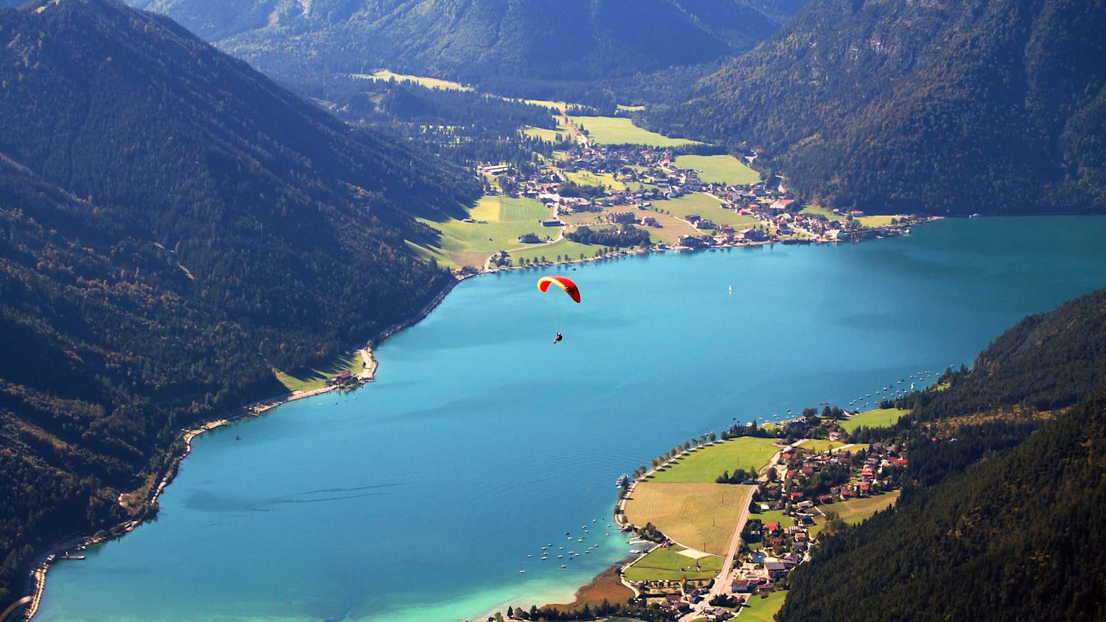 Hoch über dem Achensee muss die Freiheit wohl grenzenlos sein