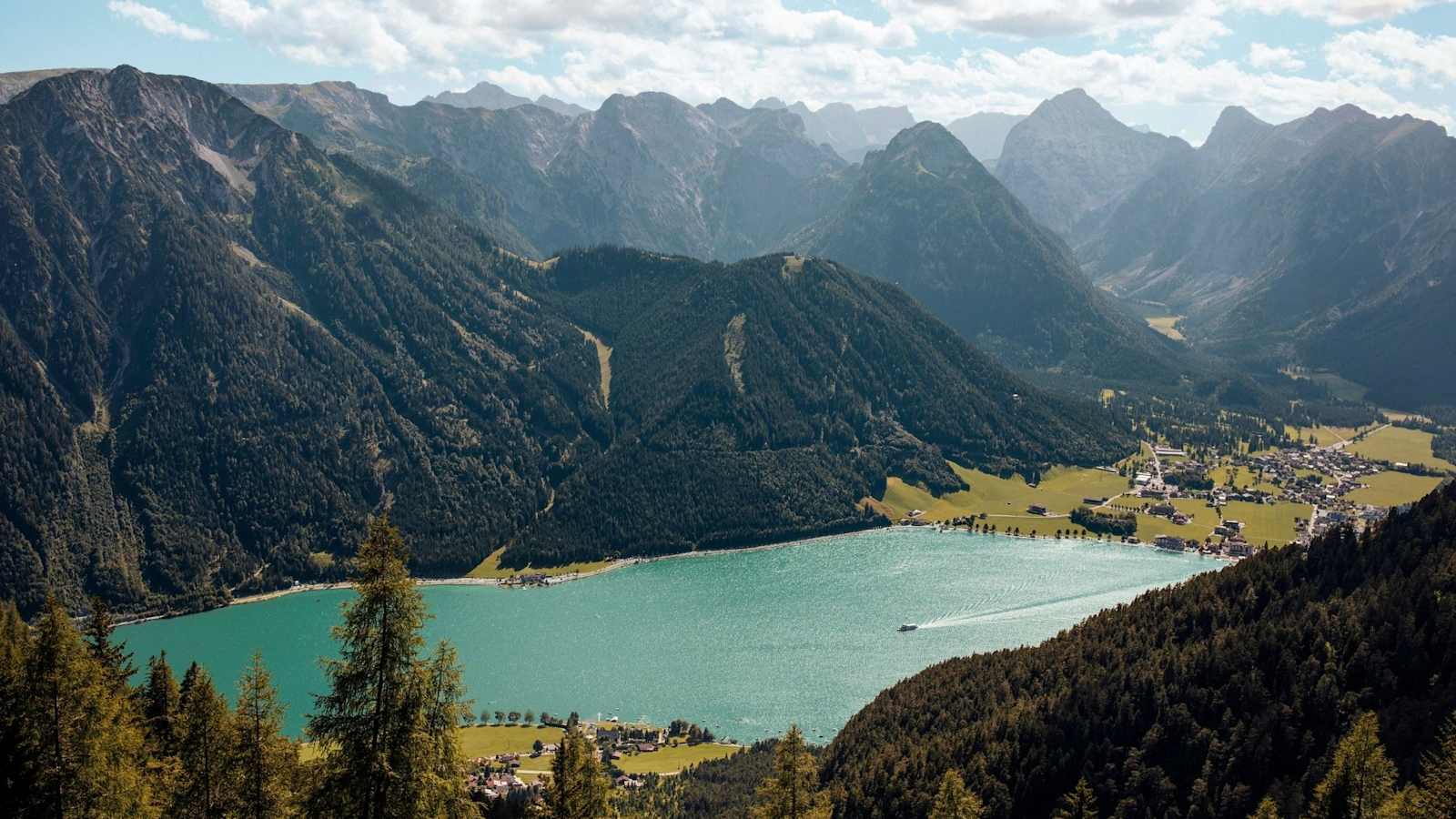 Der Achensee von oben