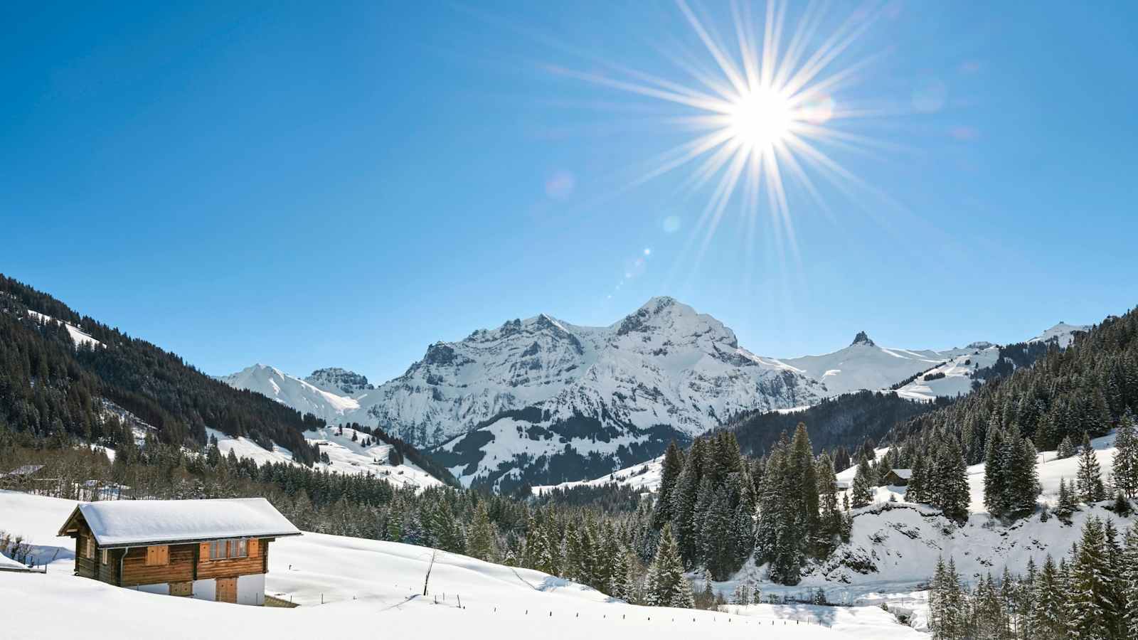 Die Landschaft rund um den Adelboden.