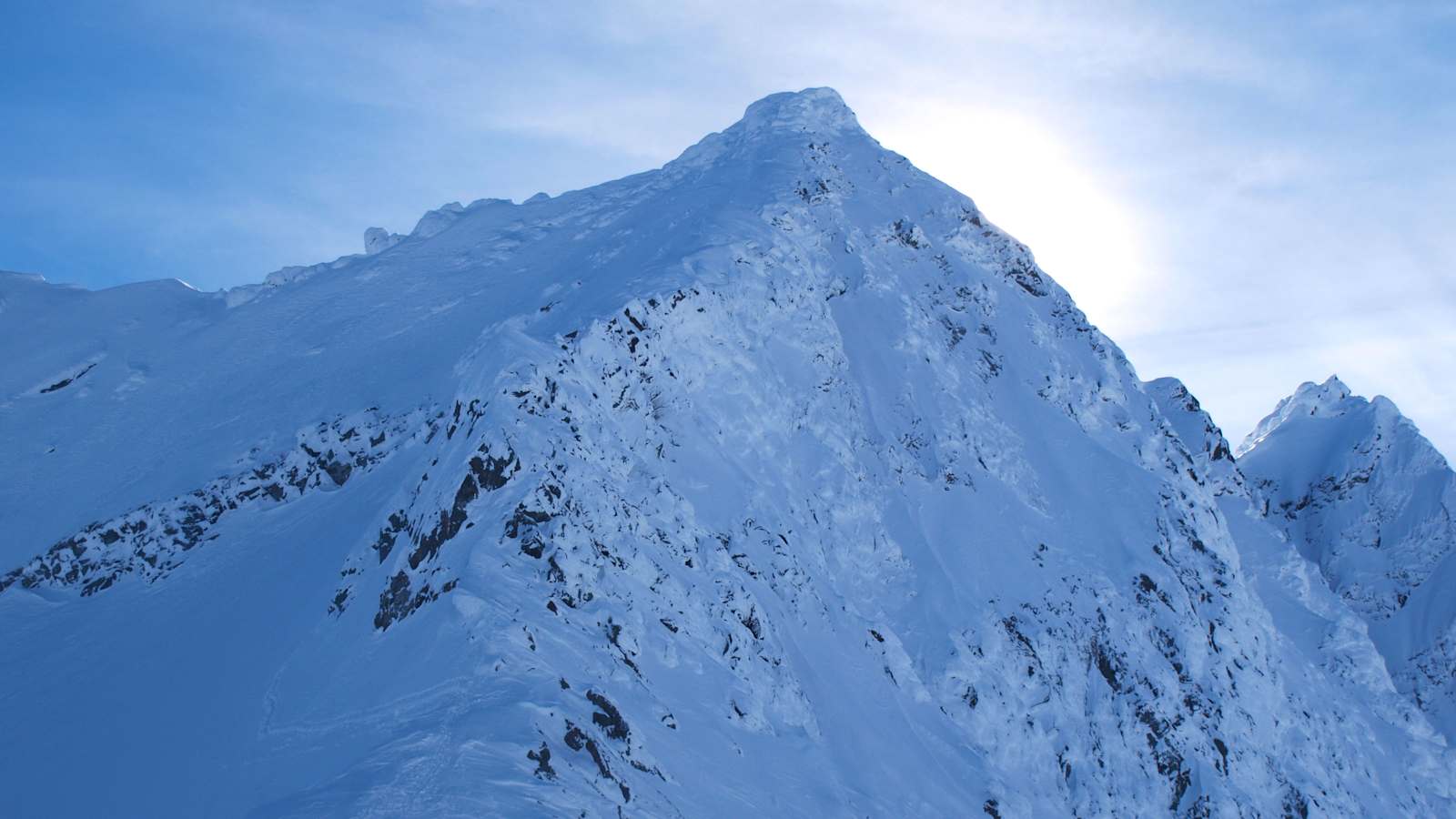 Surettahorn östlich vom Splügenpass an der Grenze zu Italien