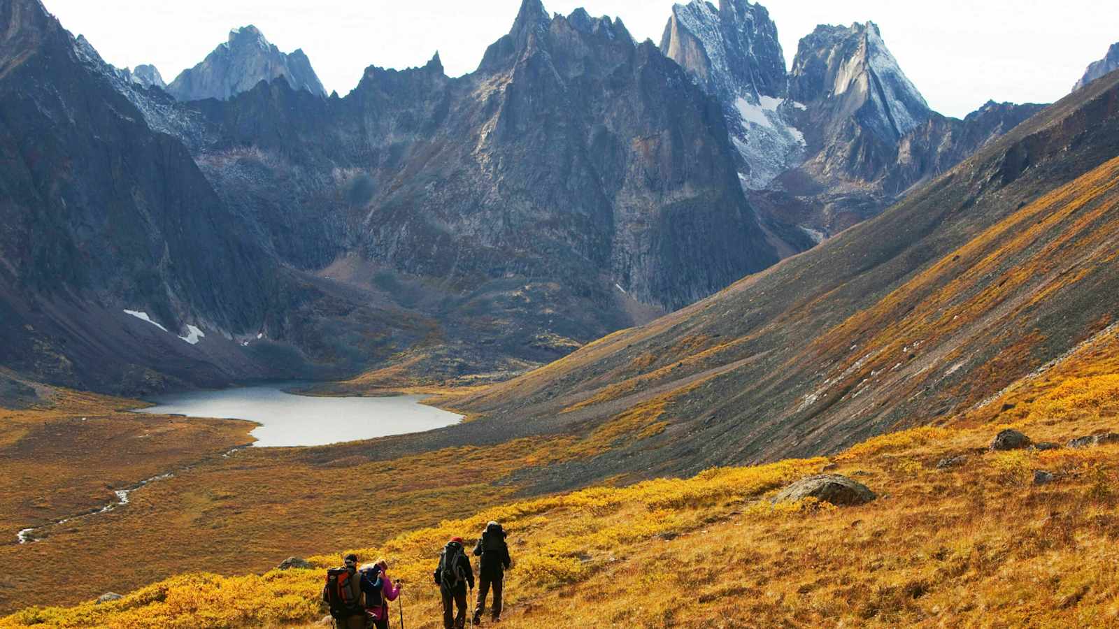 Kanada: Bergwandern im Herbst