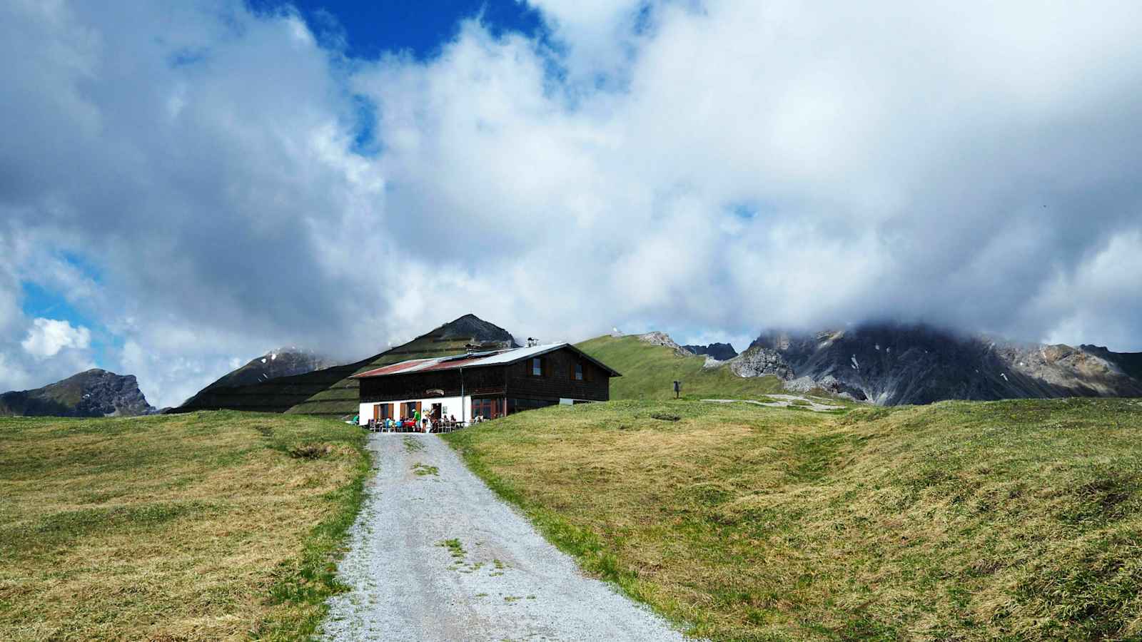 Die Blaserhütte in den Stubaier Alpen in Tirol