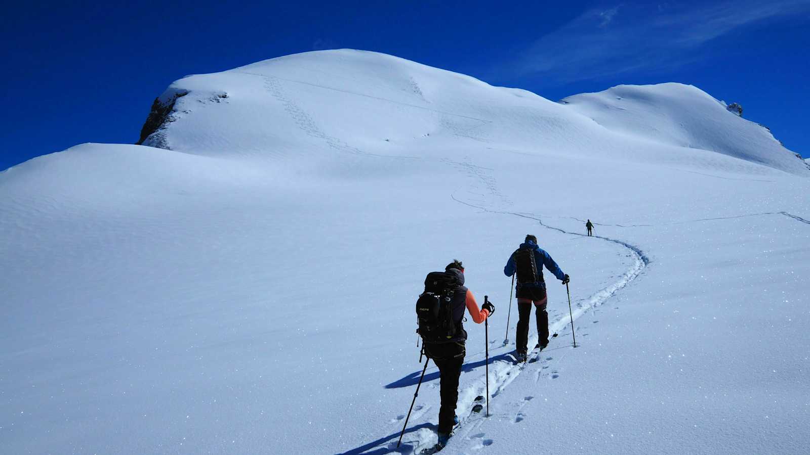 Skitour aufs Breithorn in den Walliser Alpen in der Schweiz