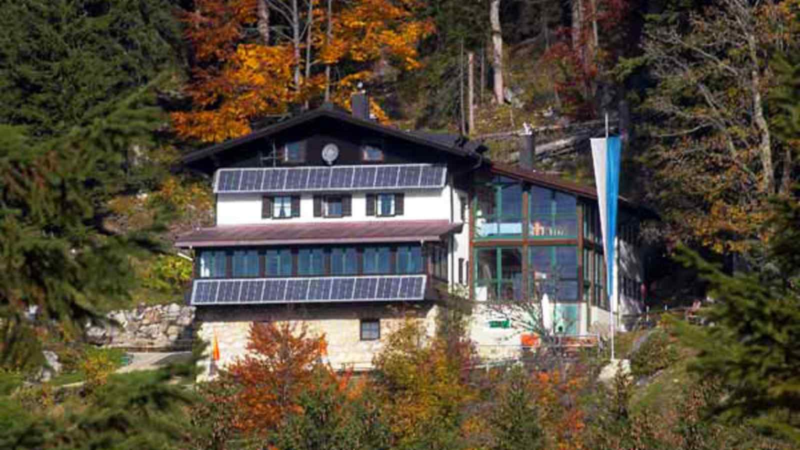 Das Brünnsteinhaus in den Bayerischen Voralpen