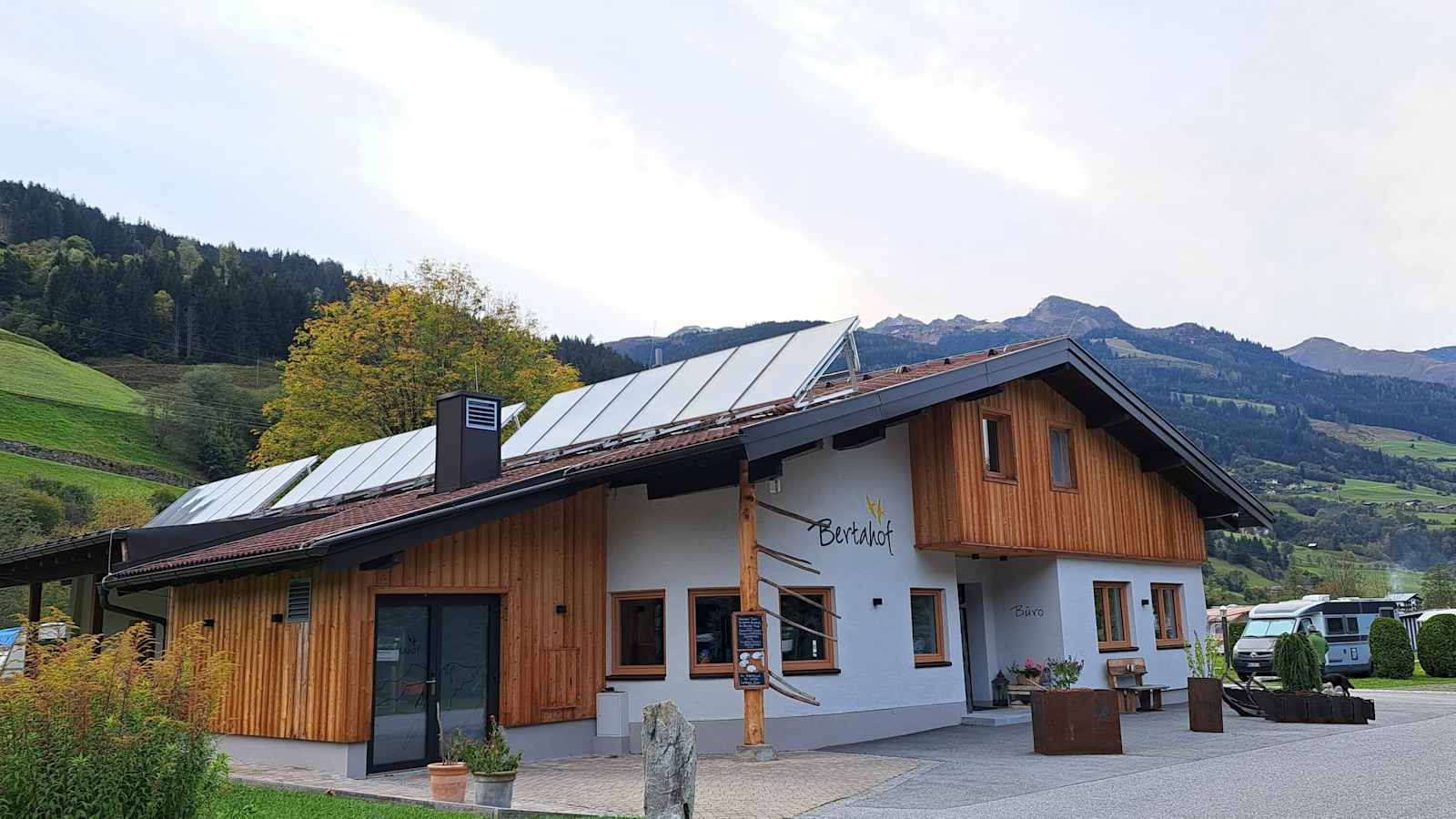 Campingplaty Bertahof Hauptgebäude im Gasteiner Tal