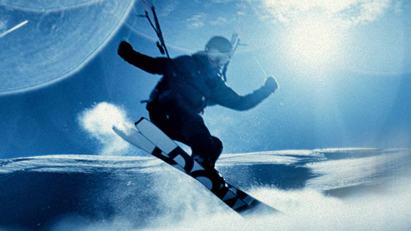 Anthony Dutruy beim Speedriding in den Schweizer Alpen.