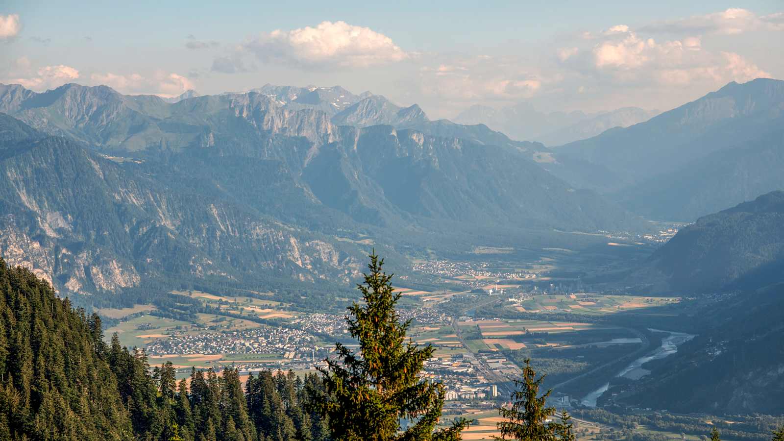 Die atemberaubende Aussicht von der Hütte.