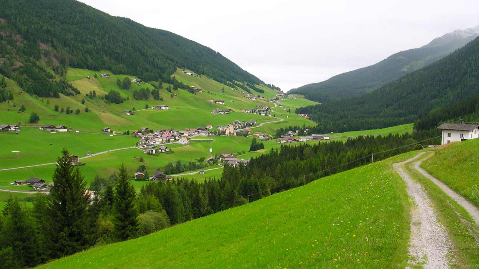 Wandern im Tiroler Gailtal: Auf den Dorfberg, den Kartitscher Hausberg