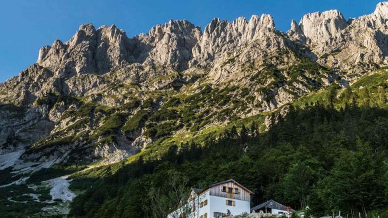 Entlang der zweiten Etappe: Die Gaudeamushütte in Tirol