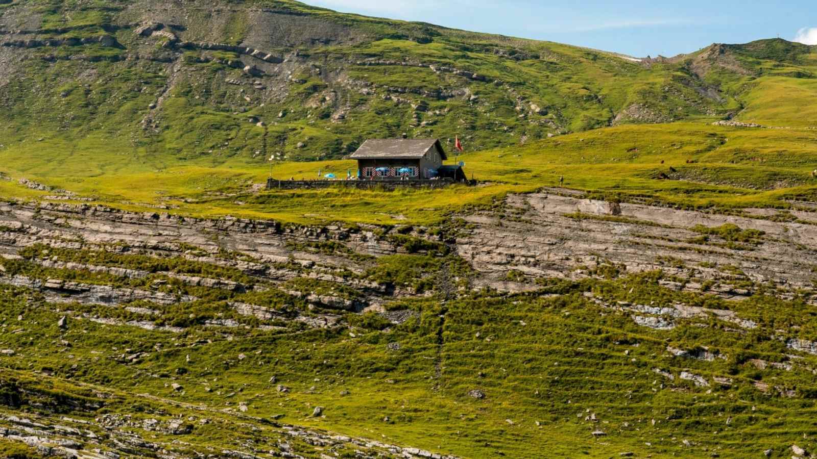 Die Berghütte mitten in der Natur.