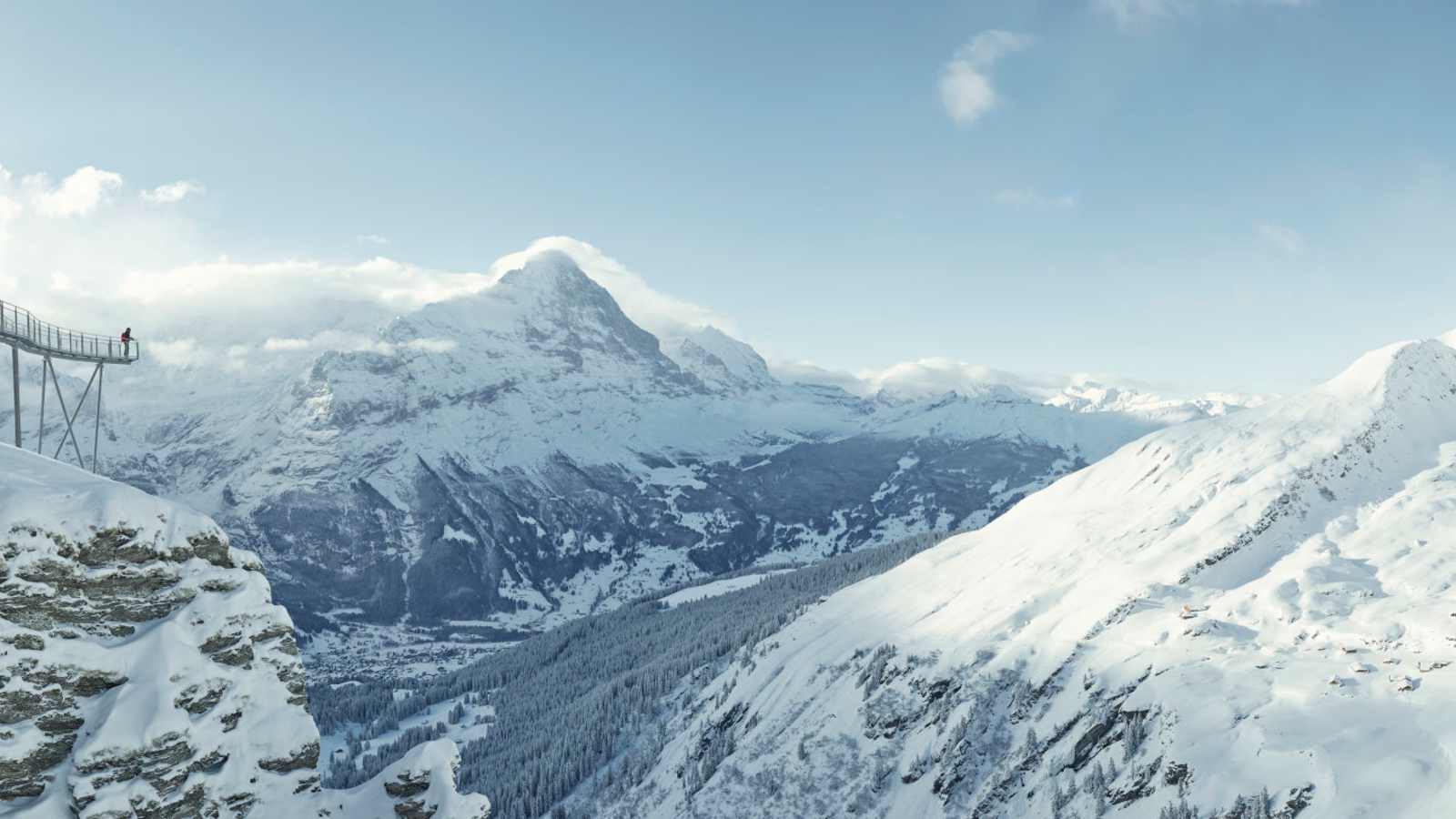 Grindelwald First Winter Cliff Walk