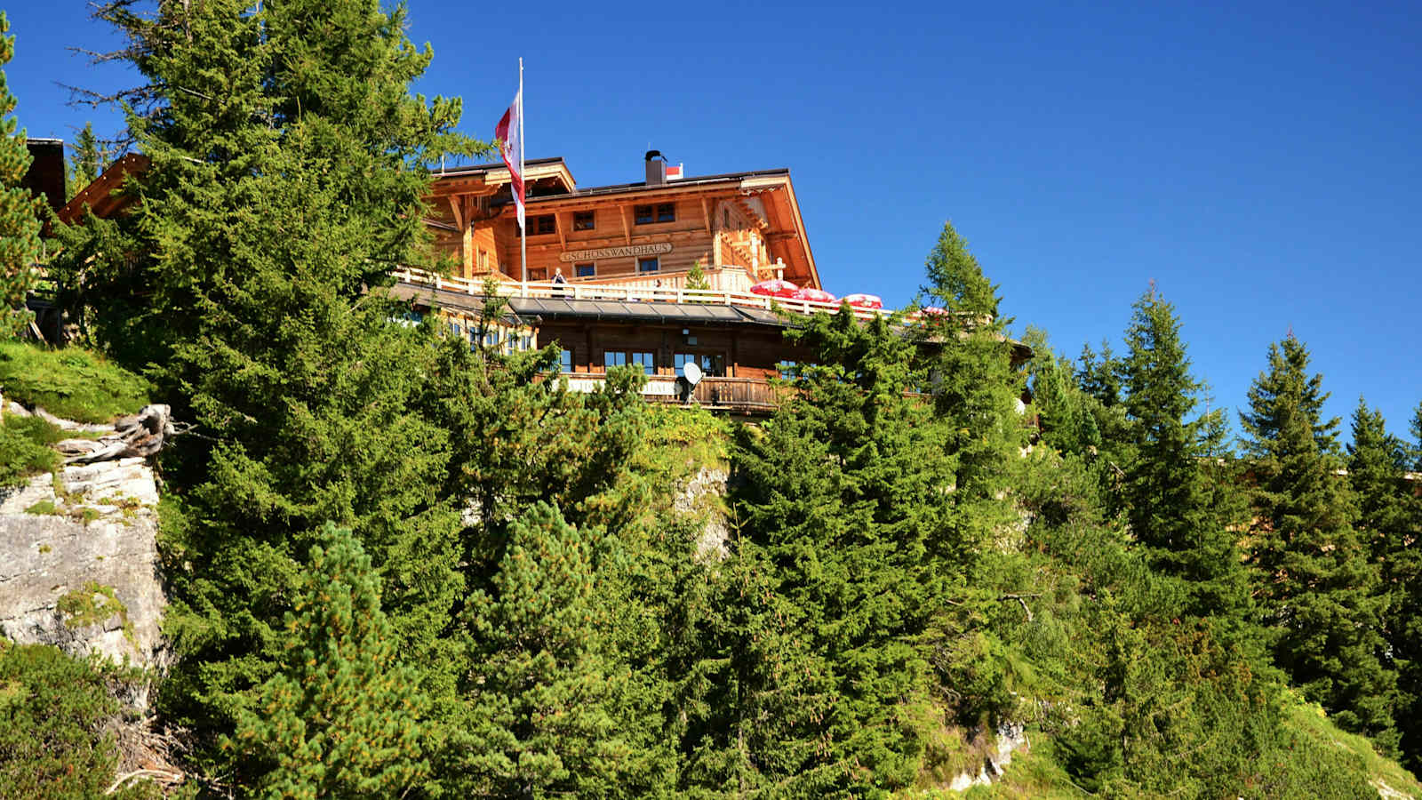 Das Gschösswandhaus in den Tuxer Alpen in Tirol