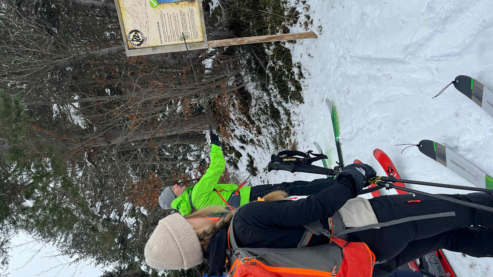 Infotafel am Rande der K2 Kranzbergtour über die richtige Skitour-Technik