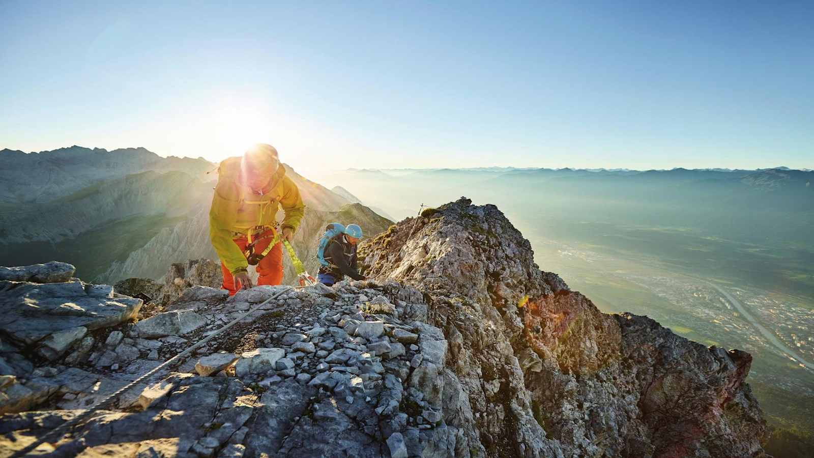 Am Innsbrucker Klettersteig hat man die Stadt immer im Blick