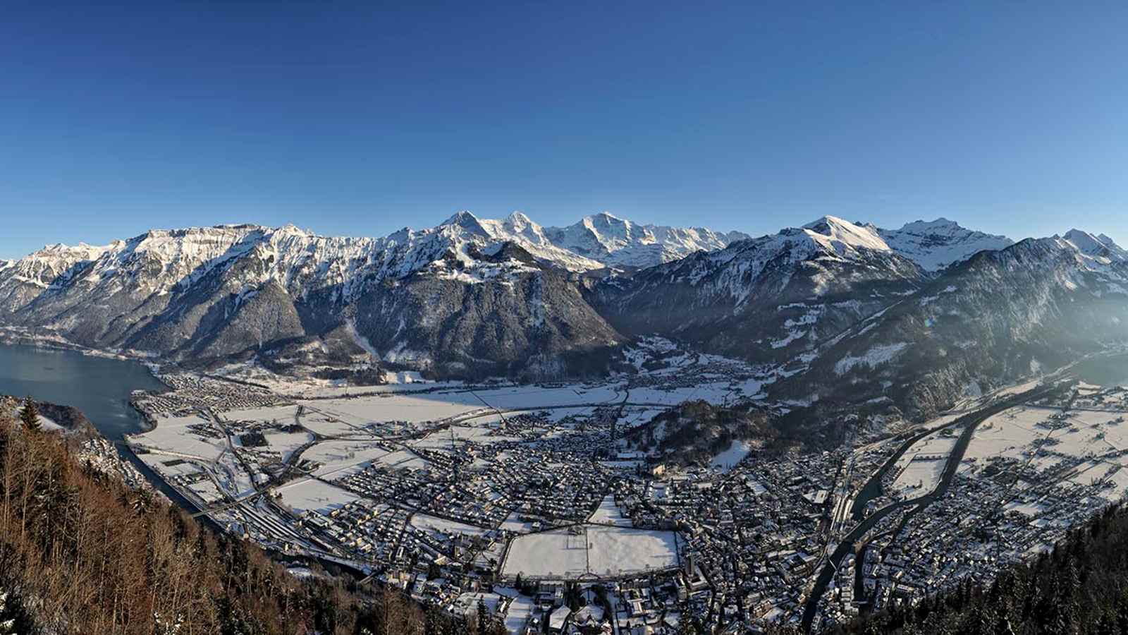 Interlaken zwischen Thunersee und Brienzersee