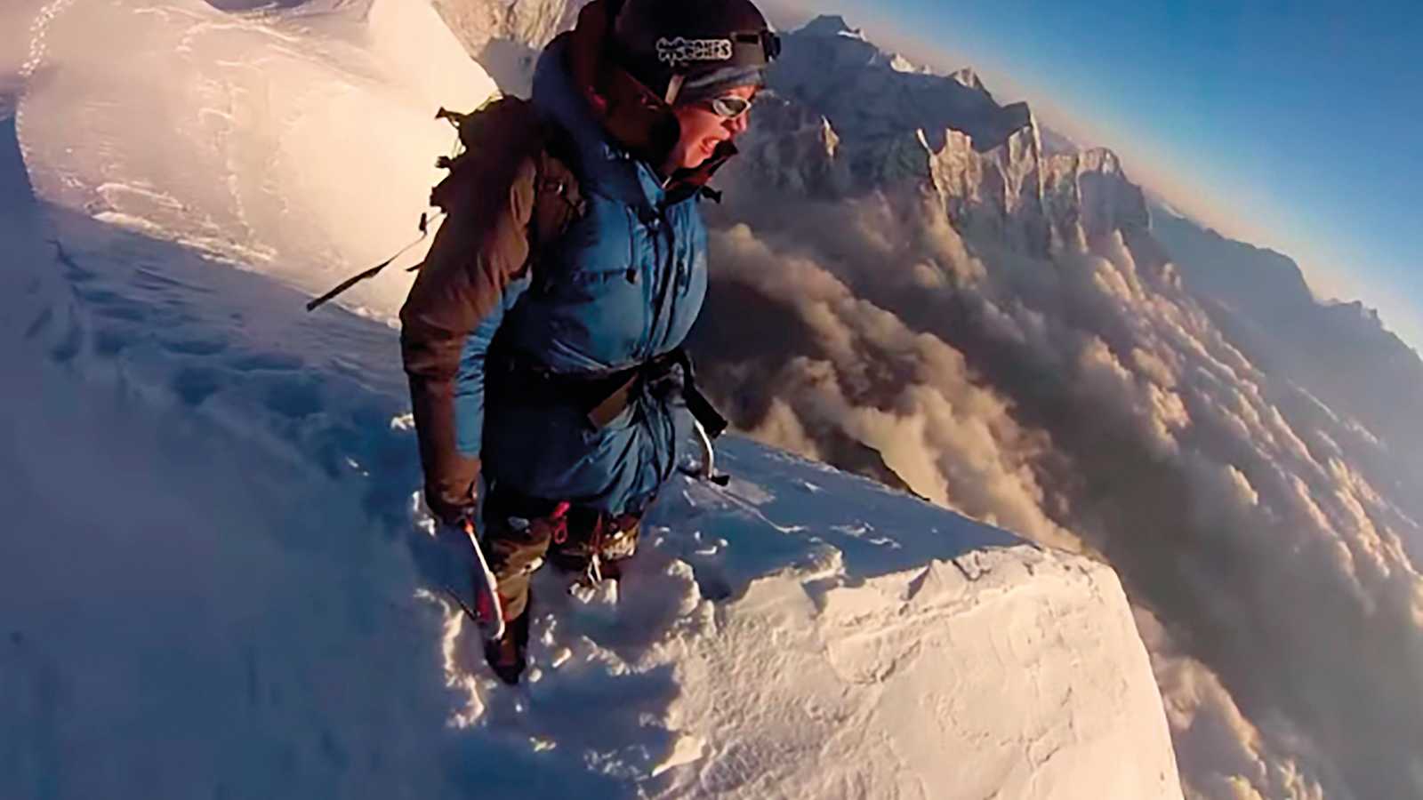 Allein am Gipfel des Ama Dablam: Als jüngste Person überhaupt!