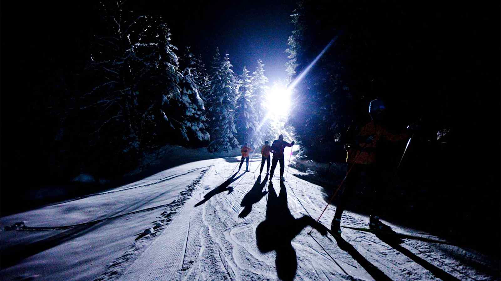 Top präparierte Loipen Tag und Nacht befahren.