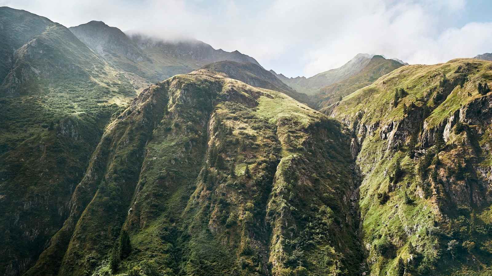 Hochalpine Landschaften die früher Kriegsschauplatz waren