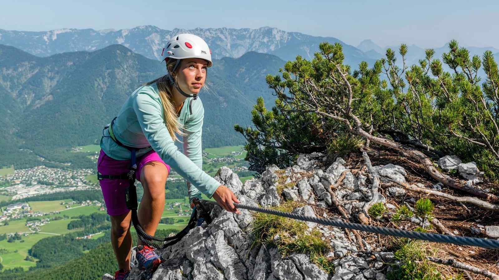 Der Klettersteig bietet ein durchgehendes Panorama.