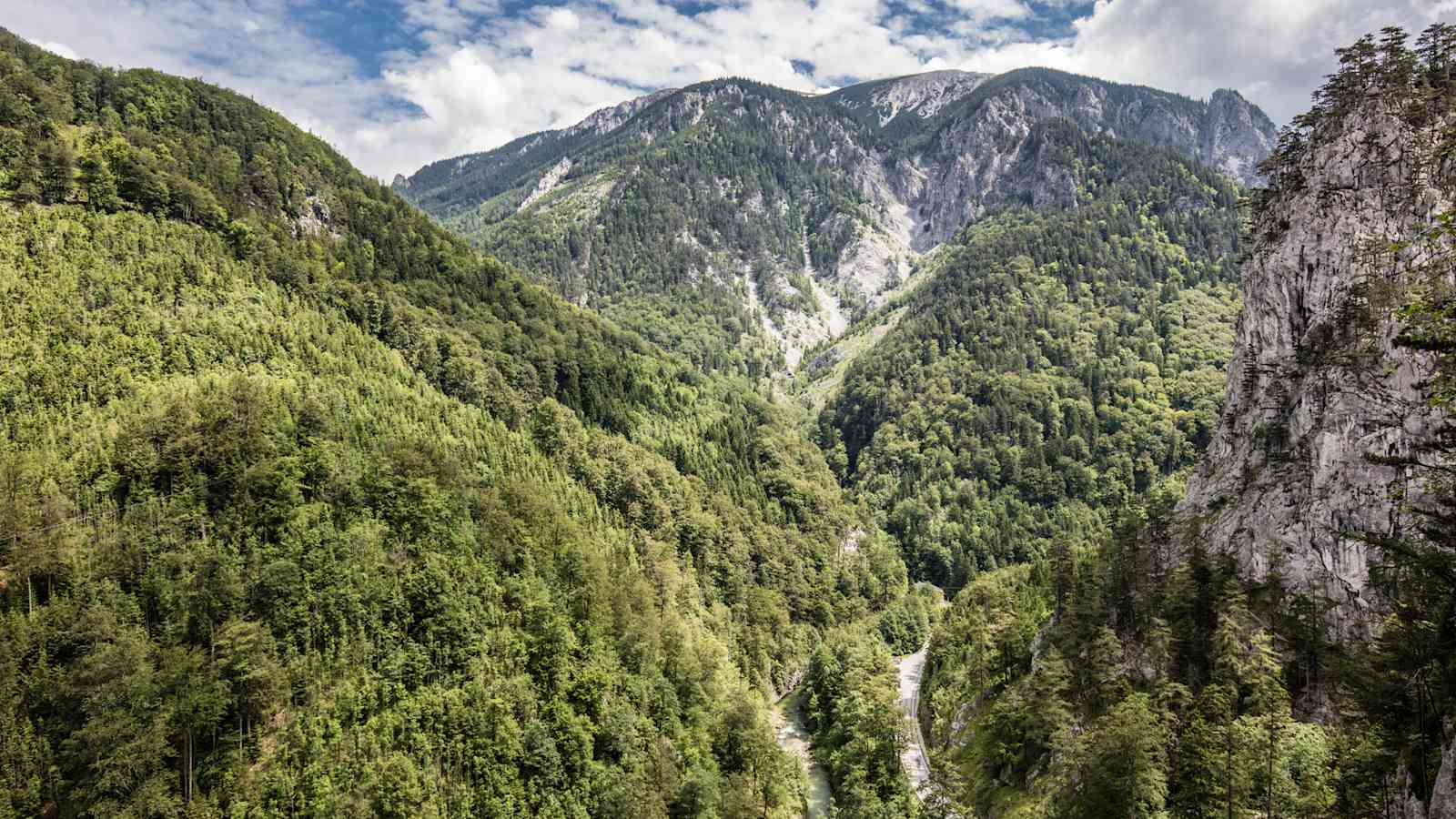 Atemberaubendes Bergpanorama.