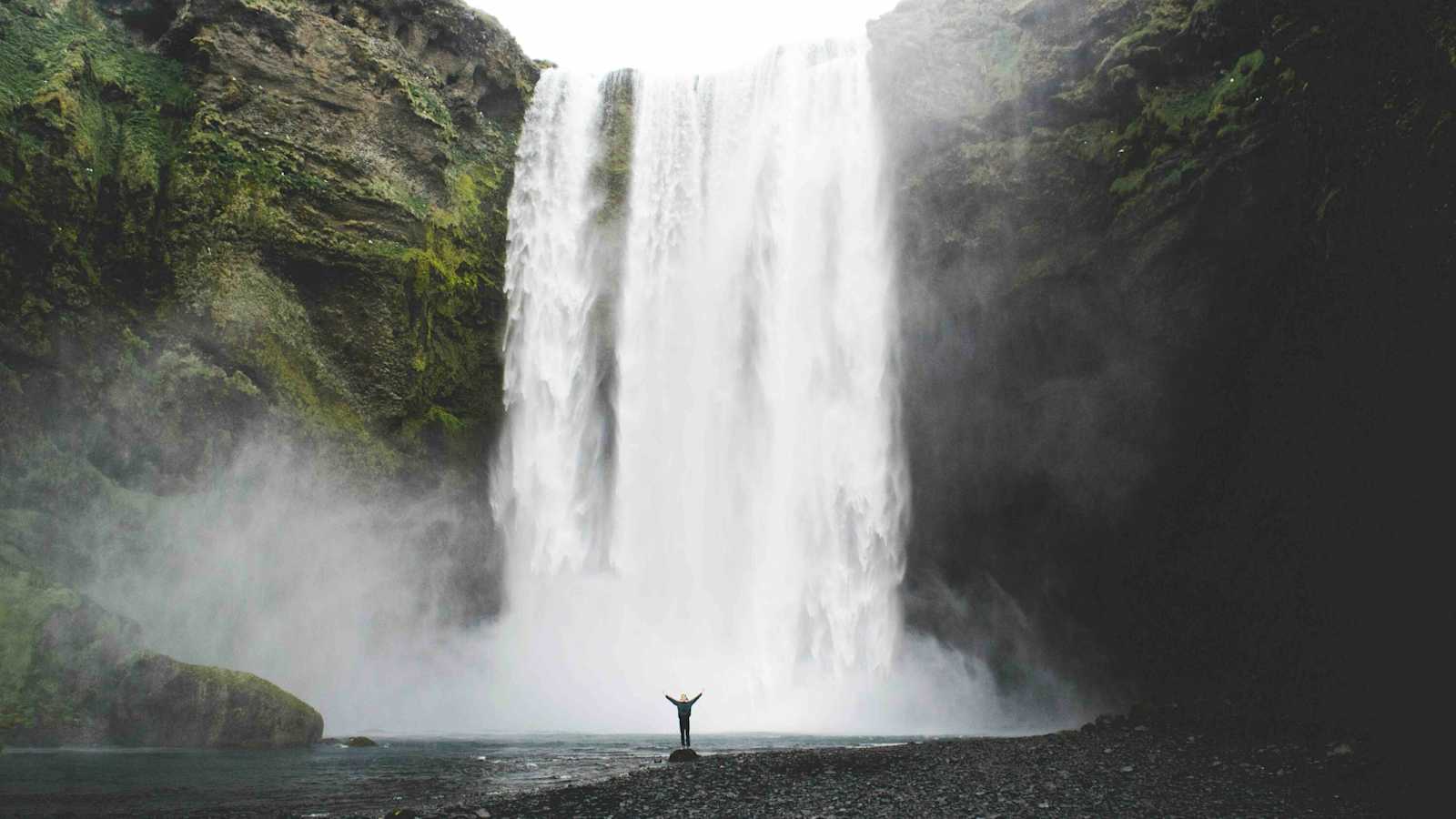 Kraftplatz Wasserfall