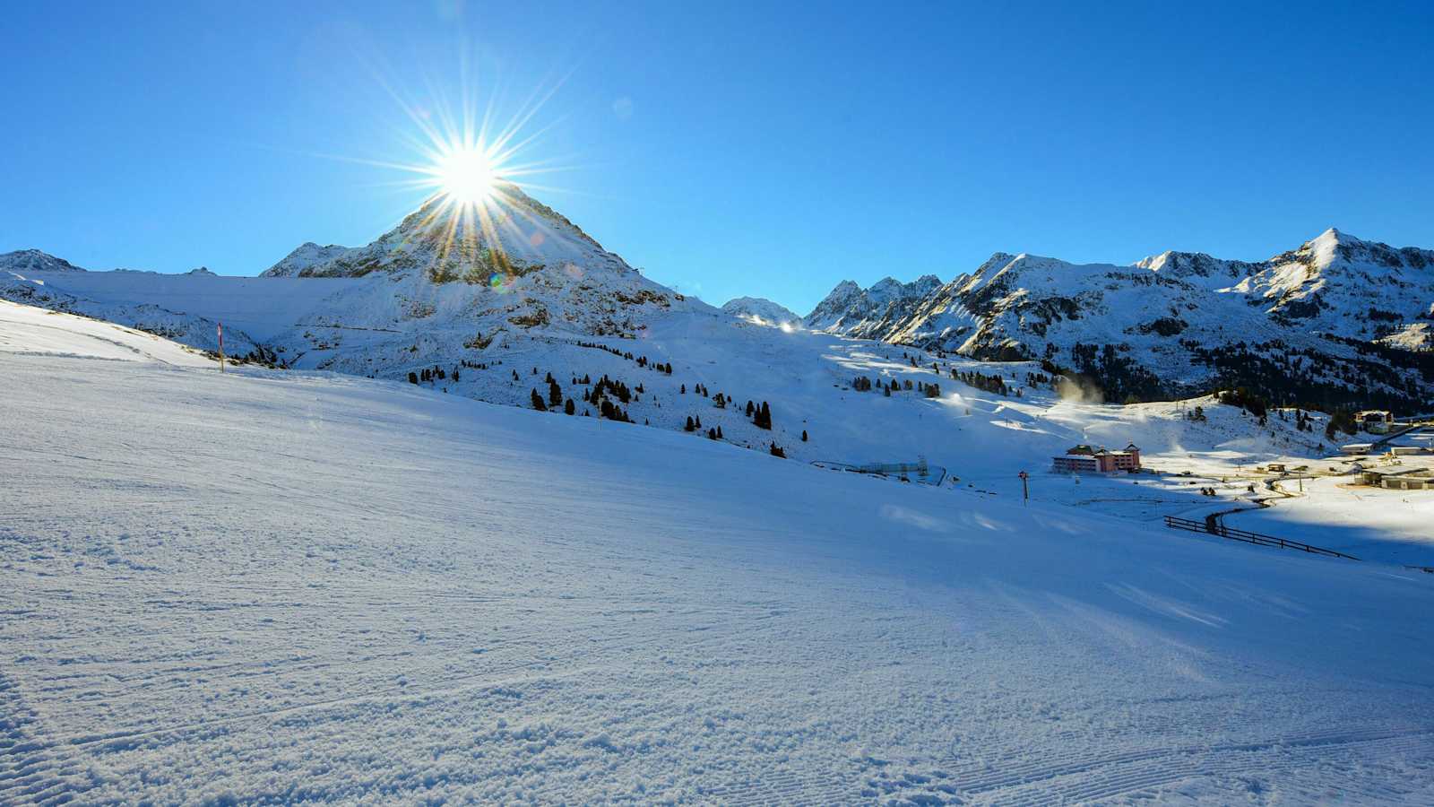 Tirol: Skifahren im Kühtai in den Stubaier Alpen