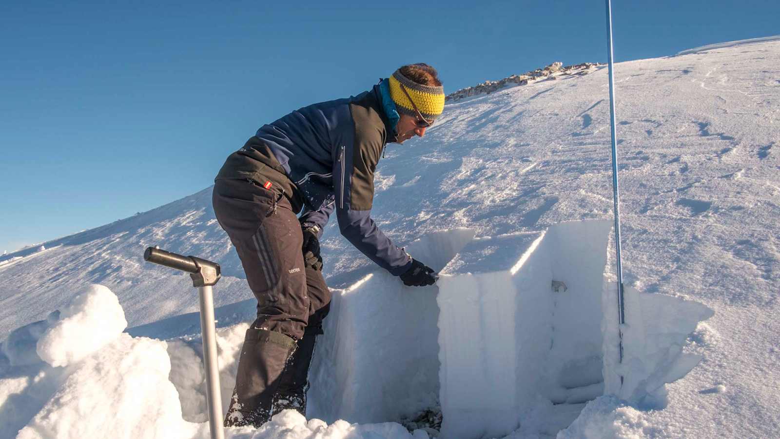 Schneedeckenaufbau: Untersuchungen