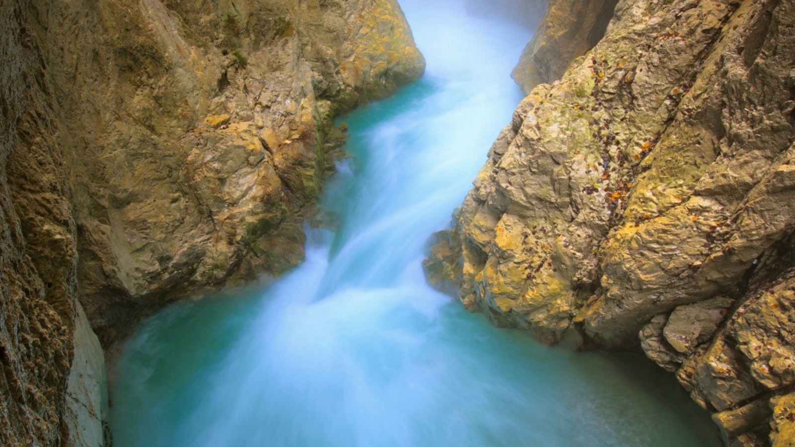 Zu Besuch beim Klammgeist in der Leutascher Geisterklamm.