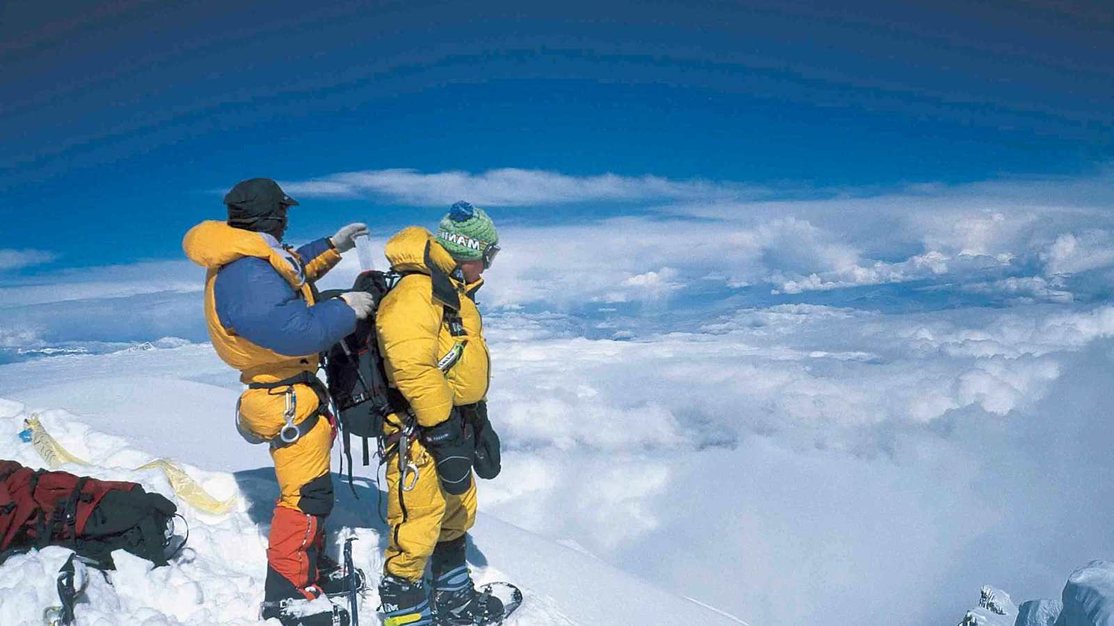 Der französische Snowboarder Marco Siffredi am Gipfel des Everest