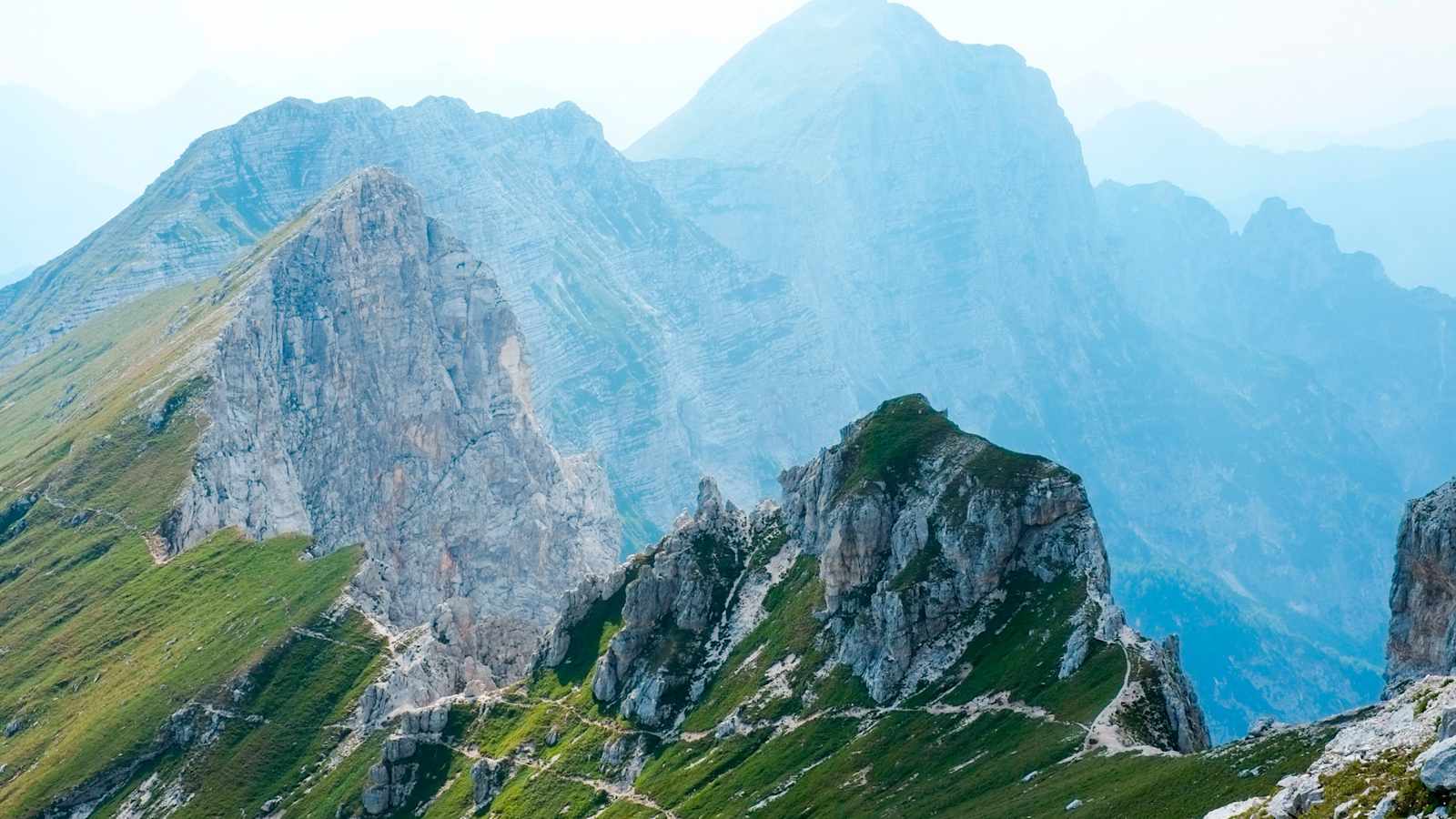 Panorama vom Jof di Montasio in den Julischen Alpen, Friaul