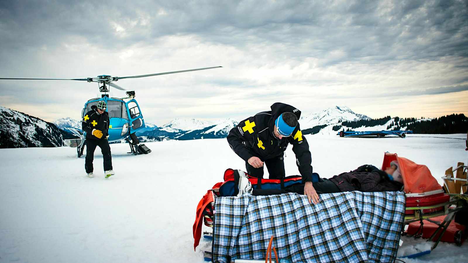 Alpiner Notfall: Bergung und Stabilisierung des Opfers