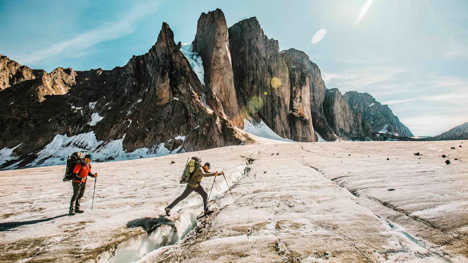 Zuerst gilt es zu klären, ob ihr mit euren Wanderschuhen in einfachem Gelände unterwegs sein wollt oder lieber abenteuerliche Hochtouren im Auge habt