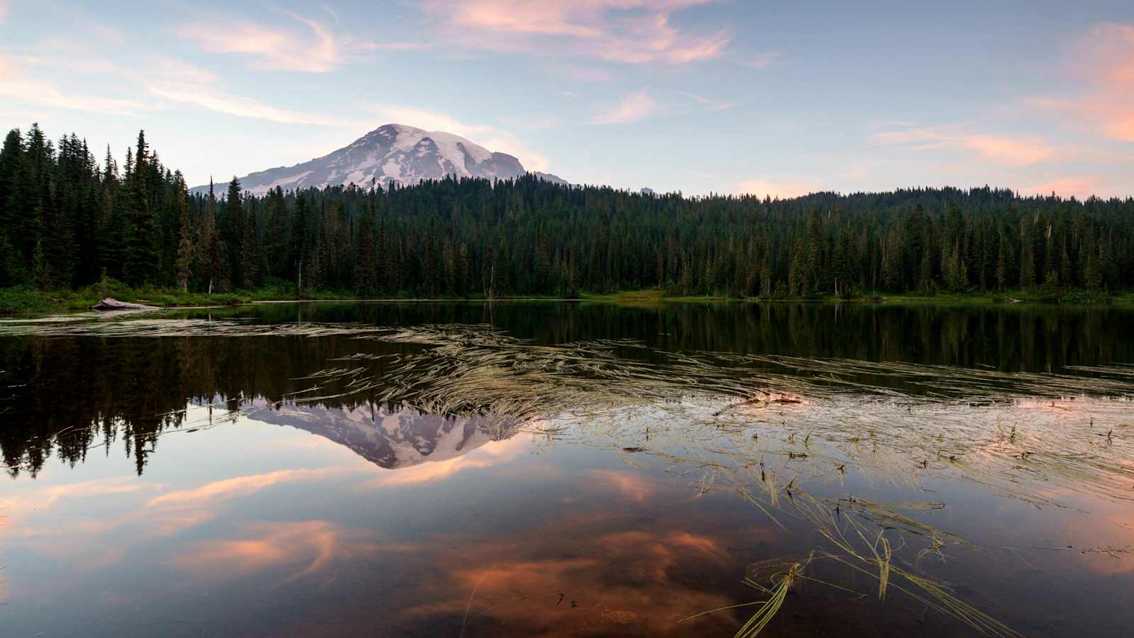 Mount Rainier in der Kaskadenkette in Washington