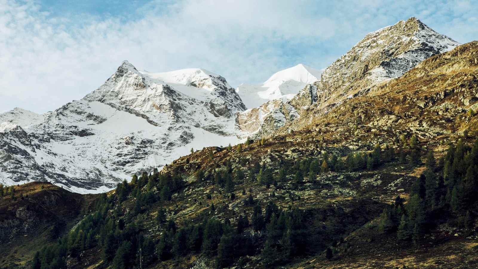 Der Berg aus der Ferne.